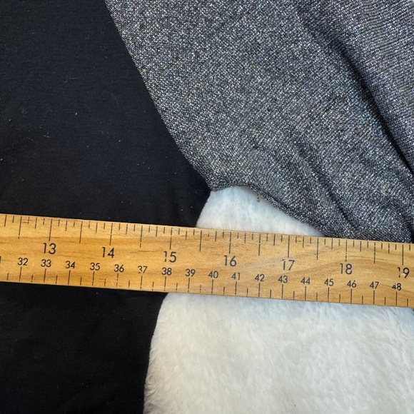 American Eagle Shirt Womens Medium Black Silver Long Sleeve Soft - Picture 3 of 5